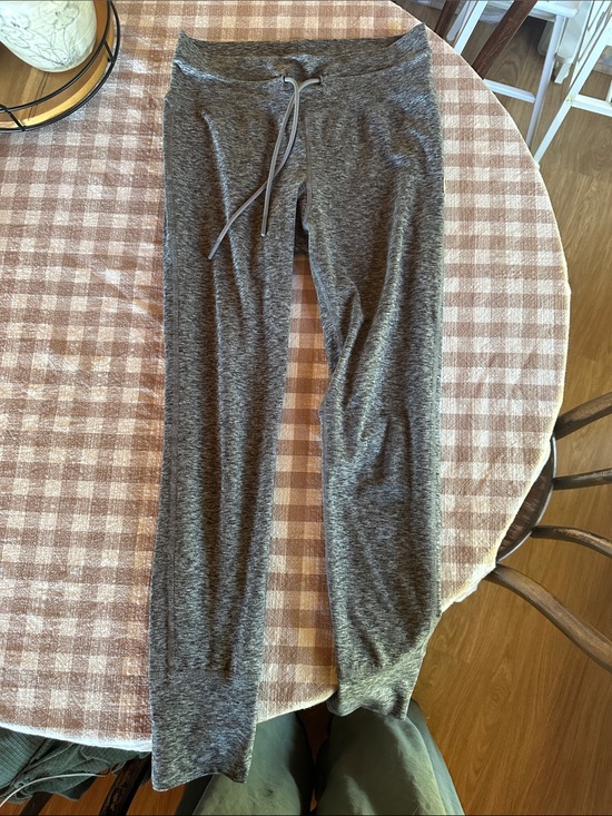 Viori Pants - Viori weathered grey tie waist 7/8 length legging